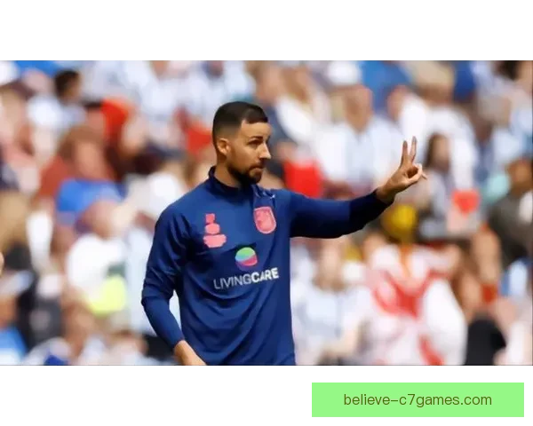 布莱克浦俱乐部最新动态：球队备战新赛季目标冲击更高排名